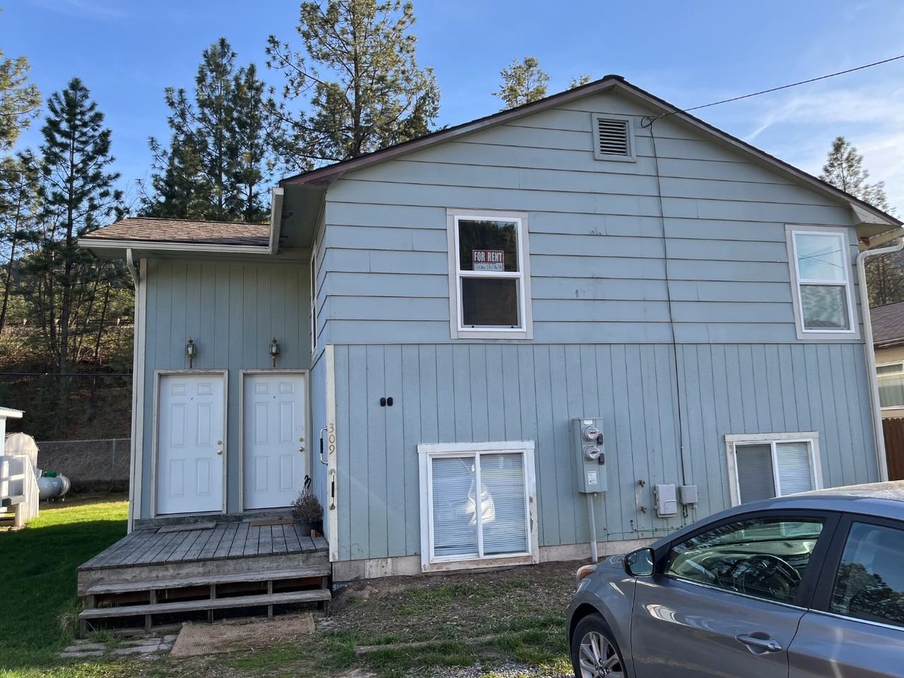 309 3rd Ave W - Photo 2 of 12