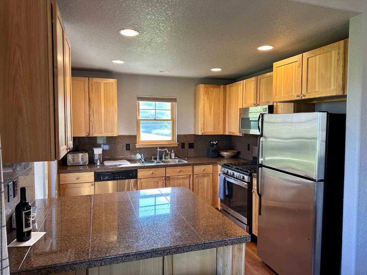 225 Campfire Ln - Photo 3 of 19