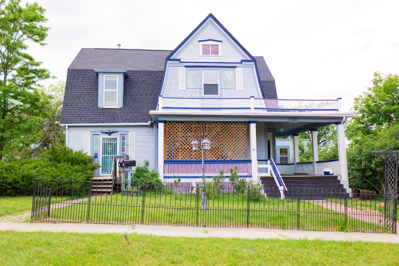 The Mansion - Photo 2 of 5