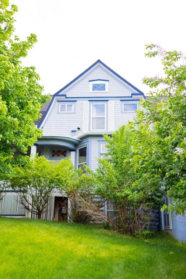 The Mansion - Photo 4 of 5