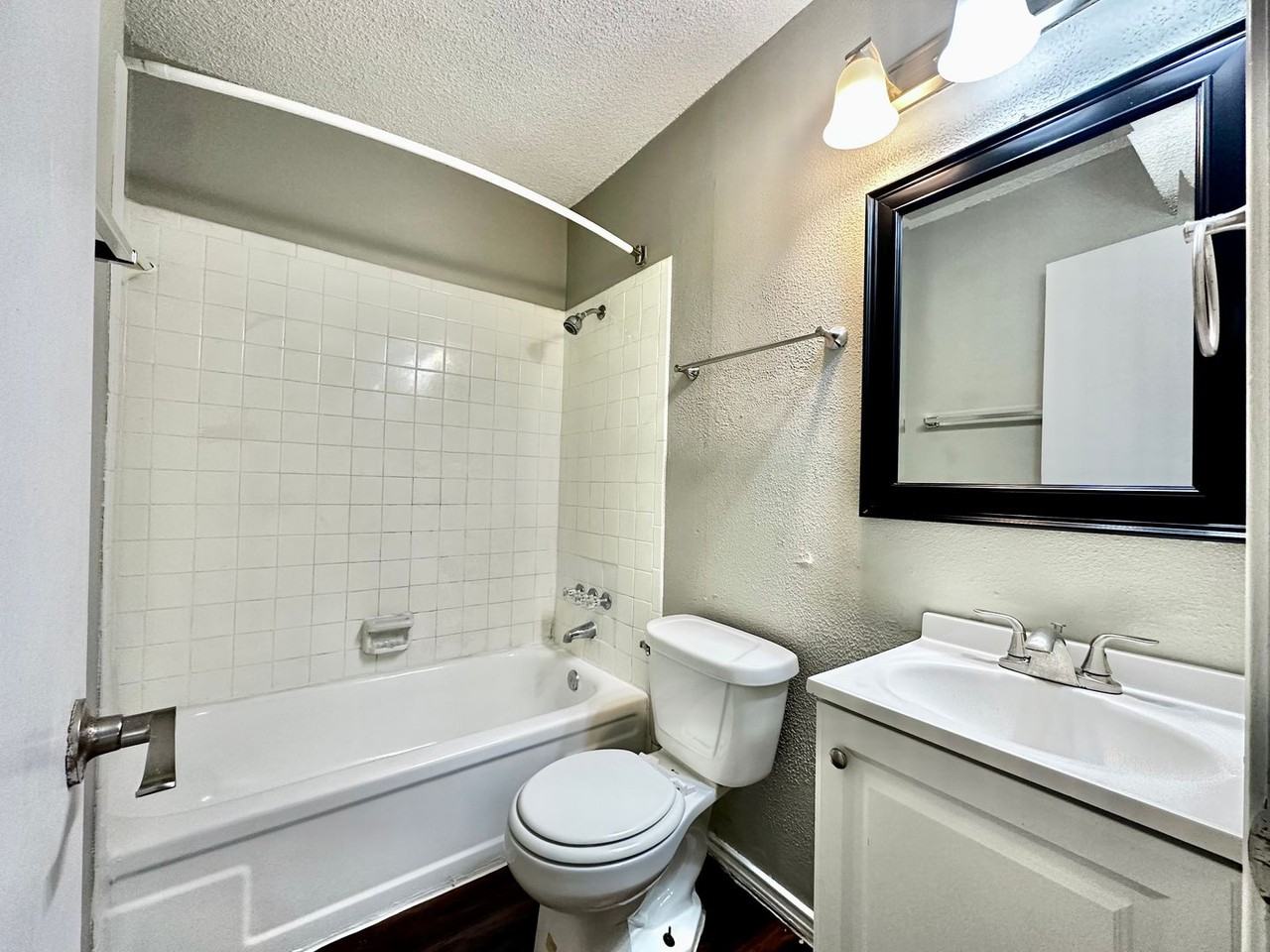 Budget-Friendly 1/1s at University Courtyard! - Photo 7 of 12