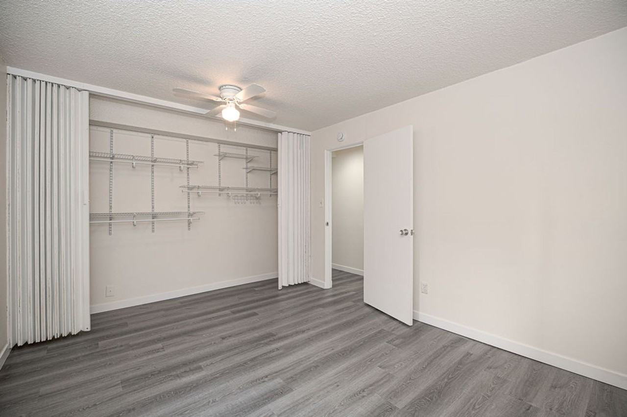 Clift House Apartments | Updated Homes Near Broadway and Light Rail - Photo 6 of 27