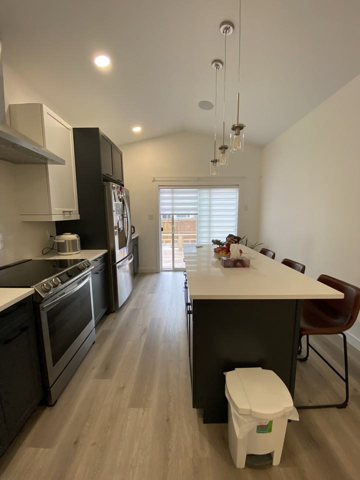 122 Douglas Henning Bay - Photo 3 of 17