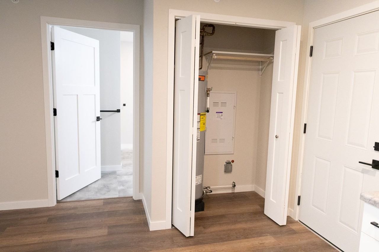 Elmview I Apartments - Photo 6 of 50