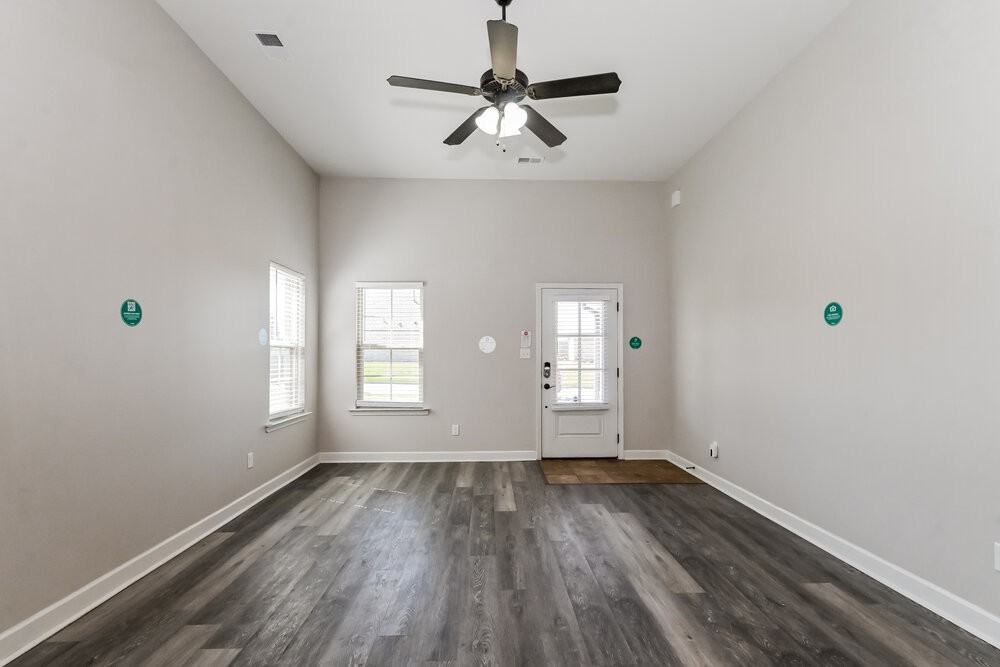 1405 Switzer Cv - Photo 3 of 16