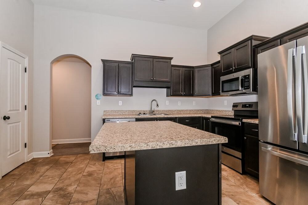1405 Switzer Cv - Photo 7 of 16