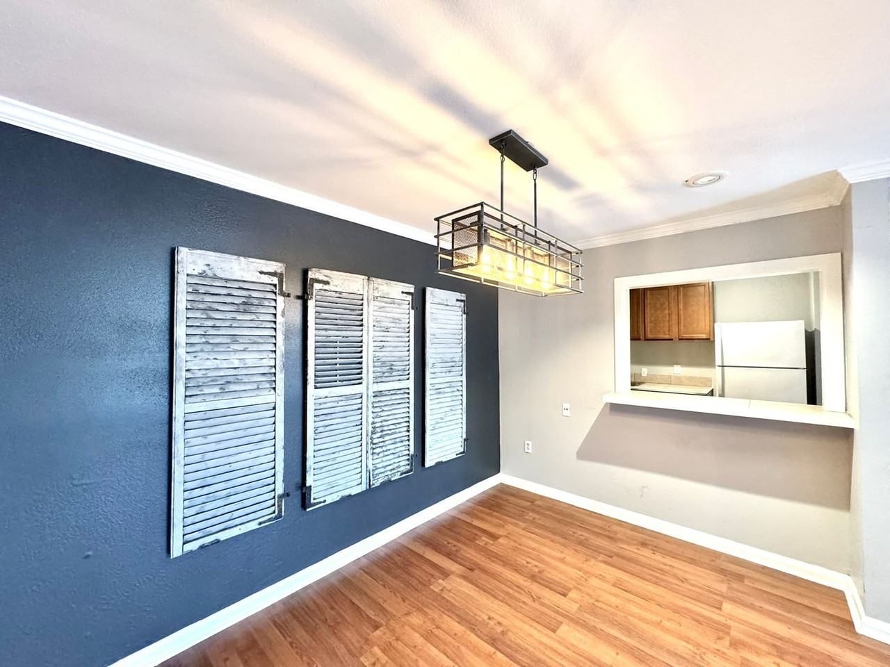 3101 Highland Rd - Photo 2 of 15