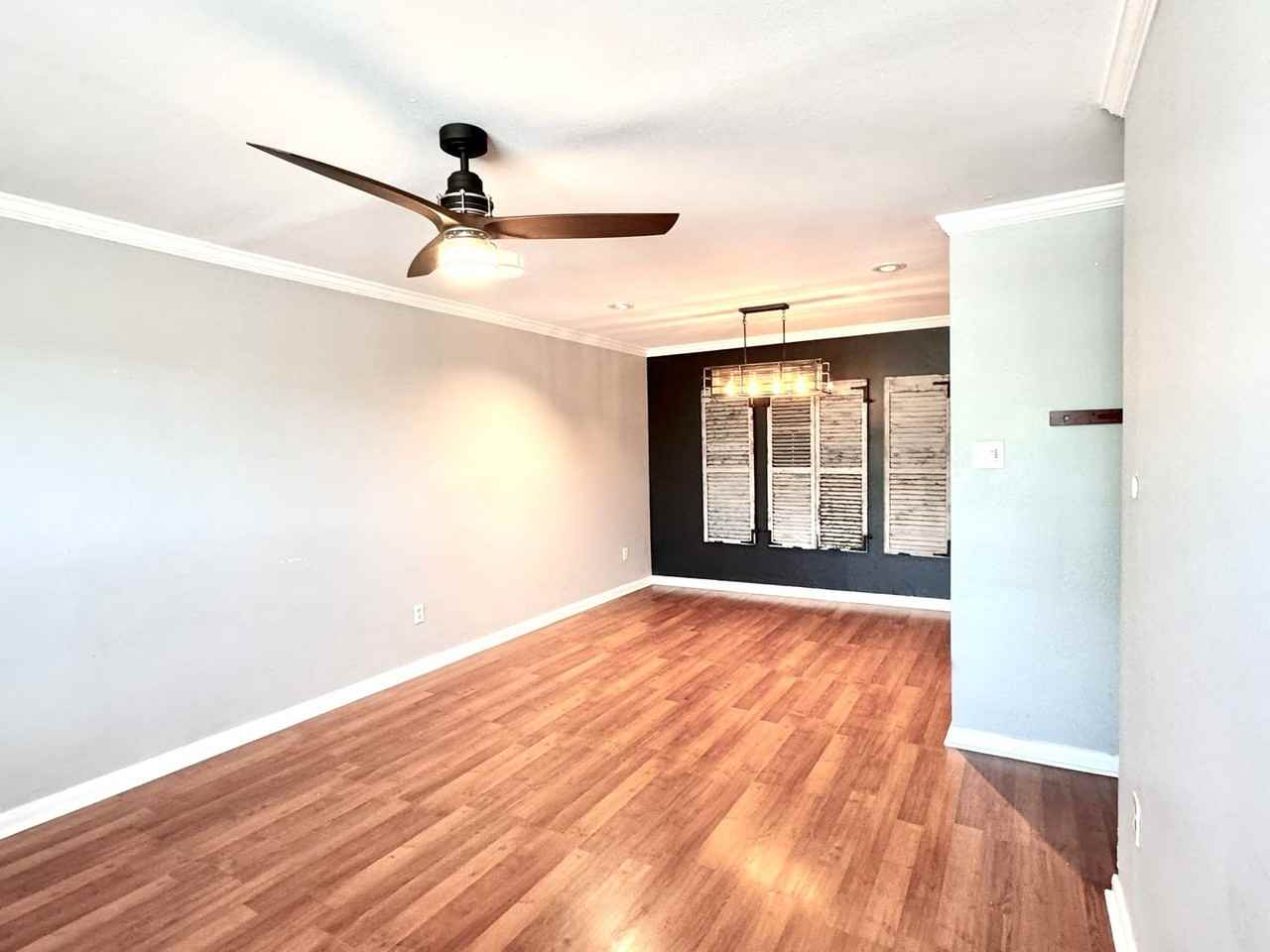 3101 Highland Rd - Photo 3 of 15