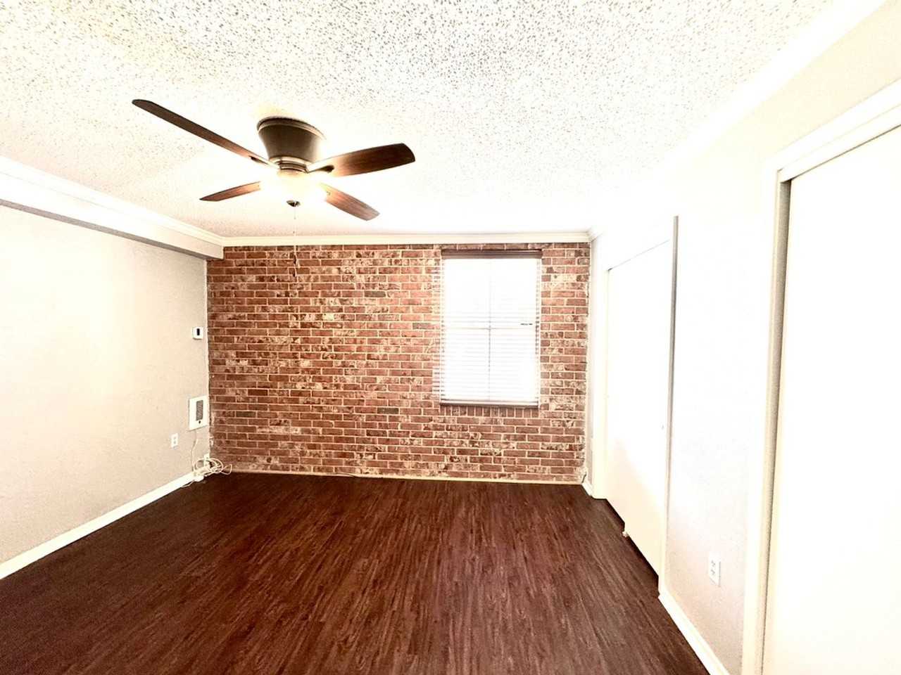 3101 Highland Rd - Photo 7 of 15