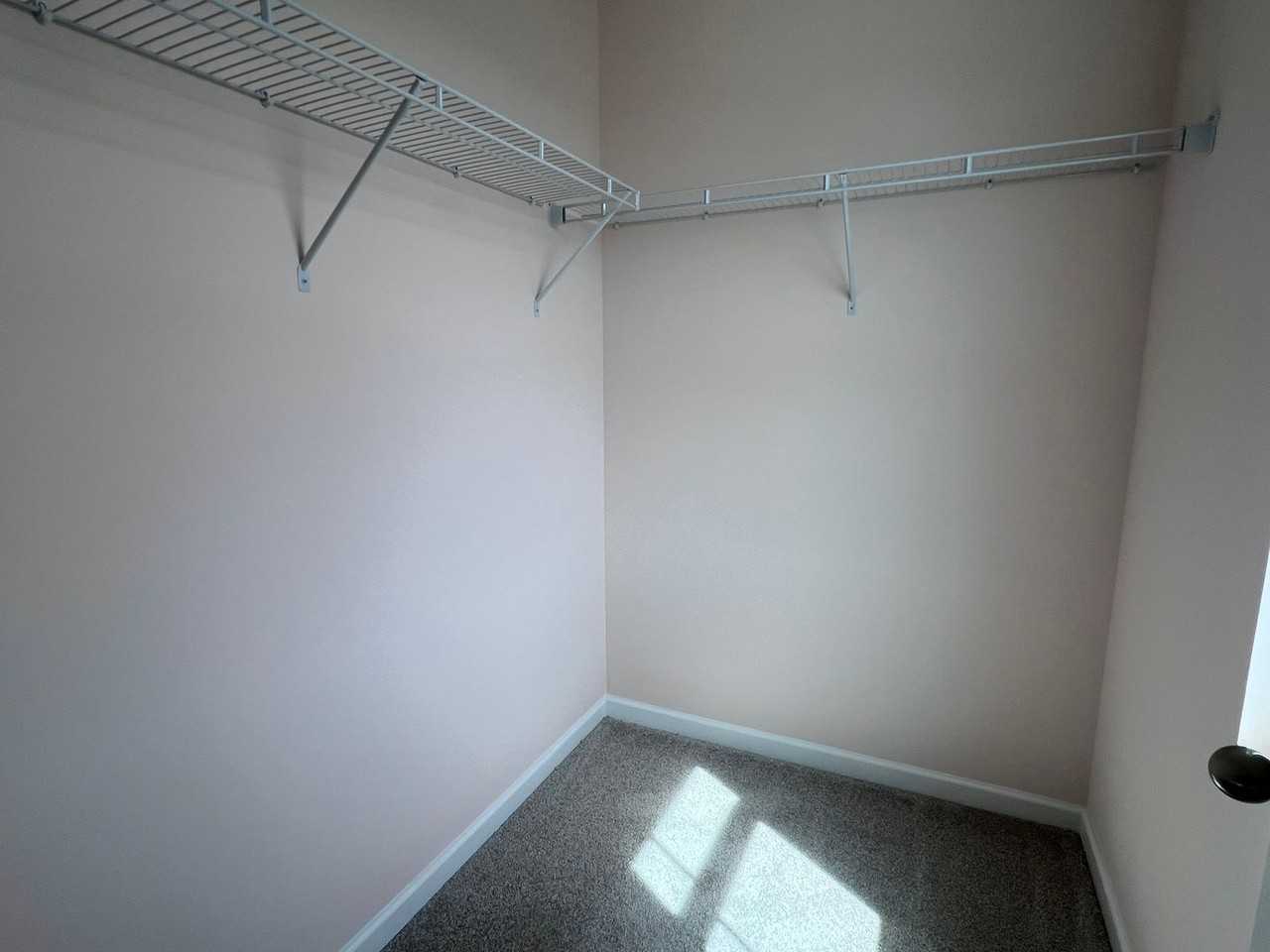 605 Merle Ave - Photo 3 of 13