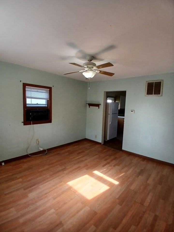 805 N 21st St - Photo 2 of 13