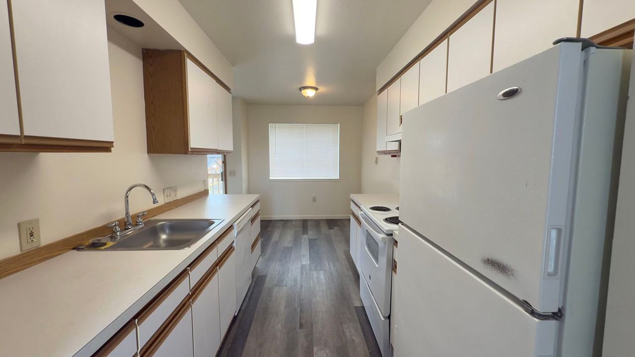 518 Jetty St - Photo 4 of 15