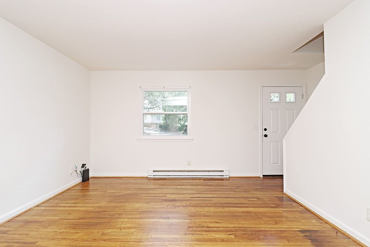 217 Stribling Ave #B - Photo 4 of 12