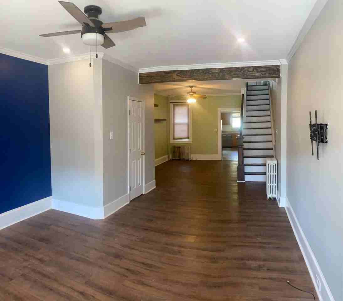 708 N Pine St - Photo 2 of 33