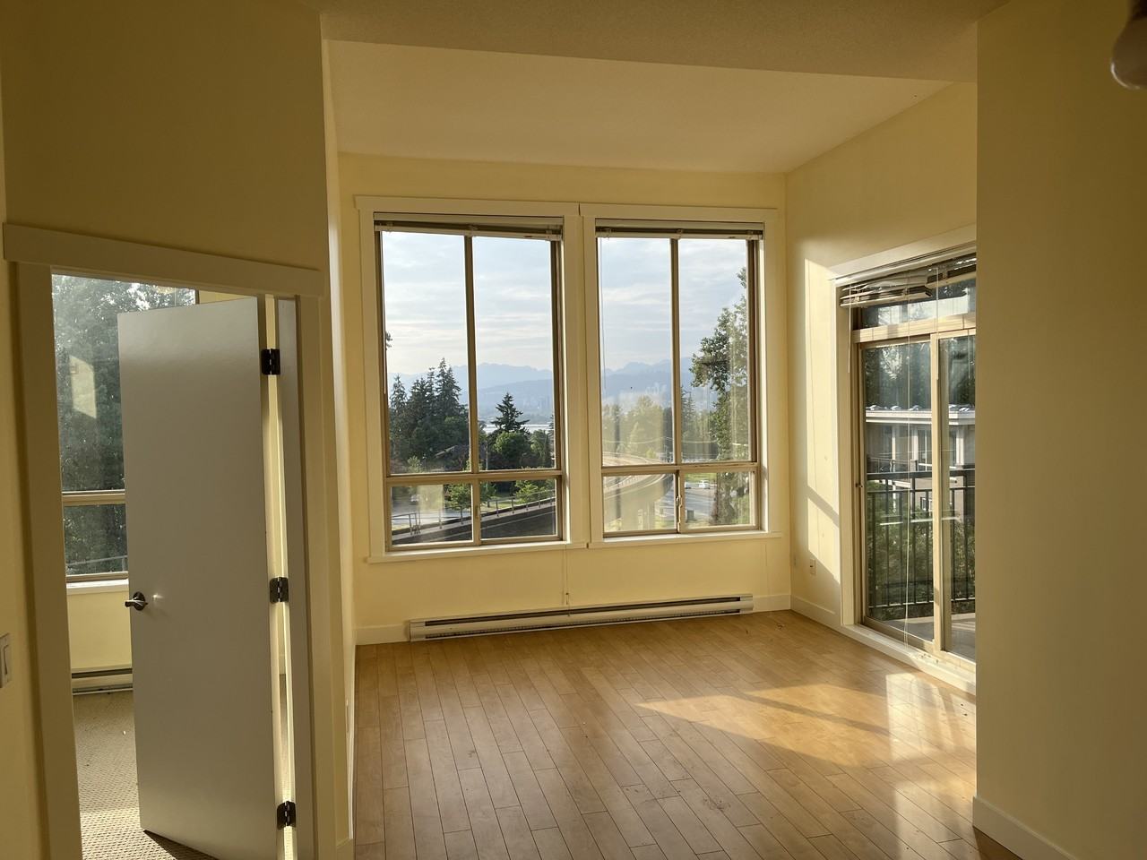 13555 Gateway Dr #405 - Photo 5 of 17