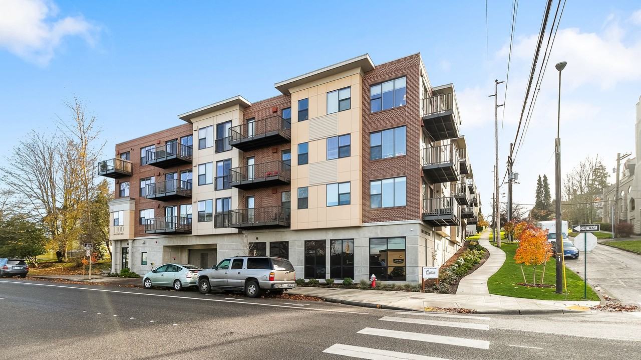 1100 North Forest Street - Photo 2 of 3