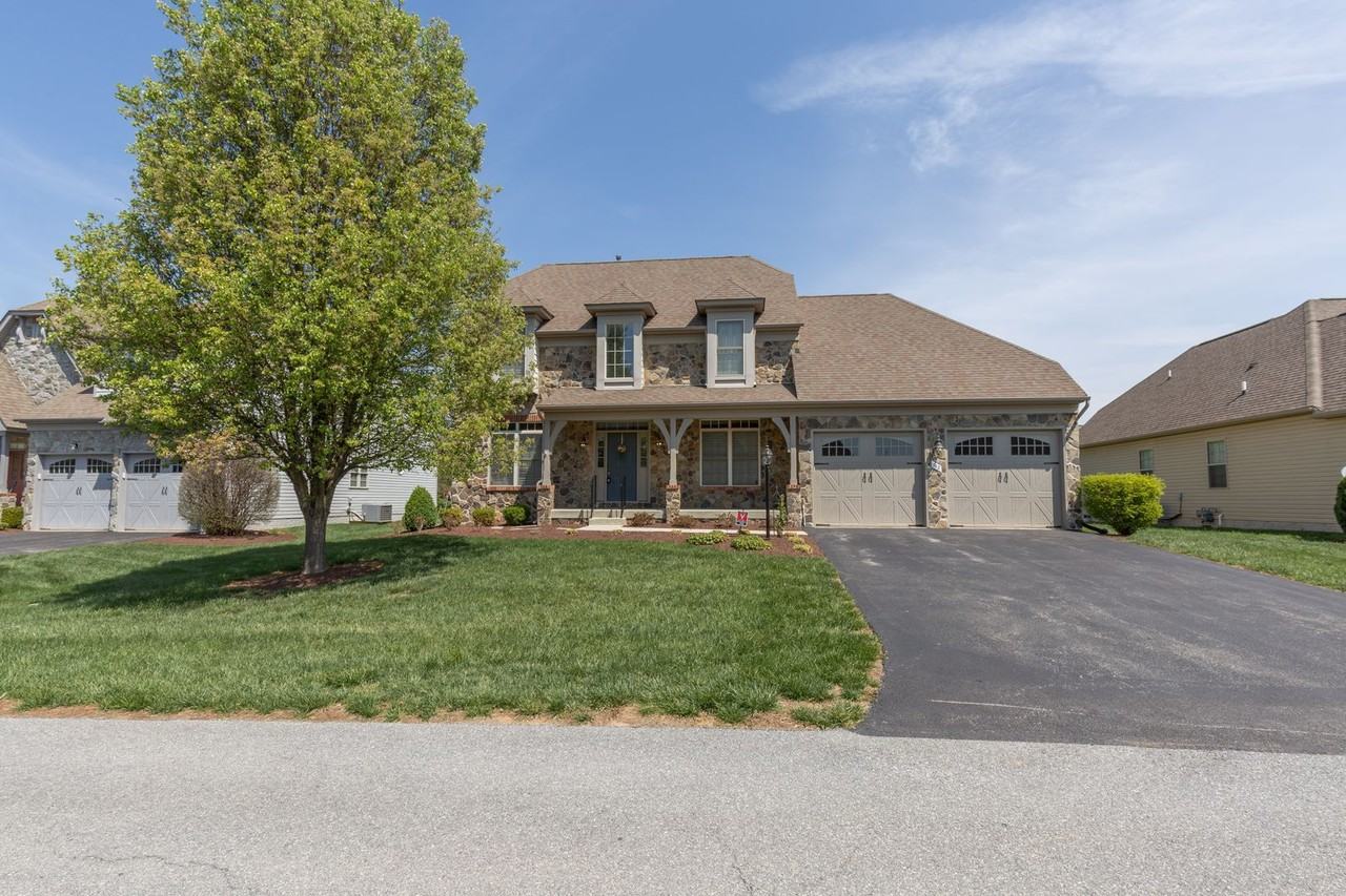 142 Lewis Washington Dr - Photo 2 of 50