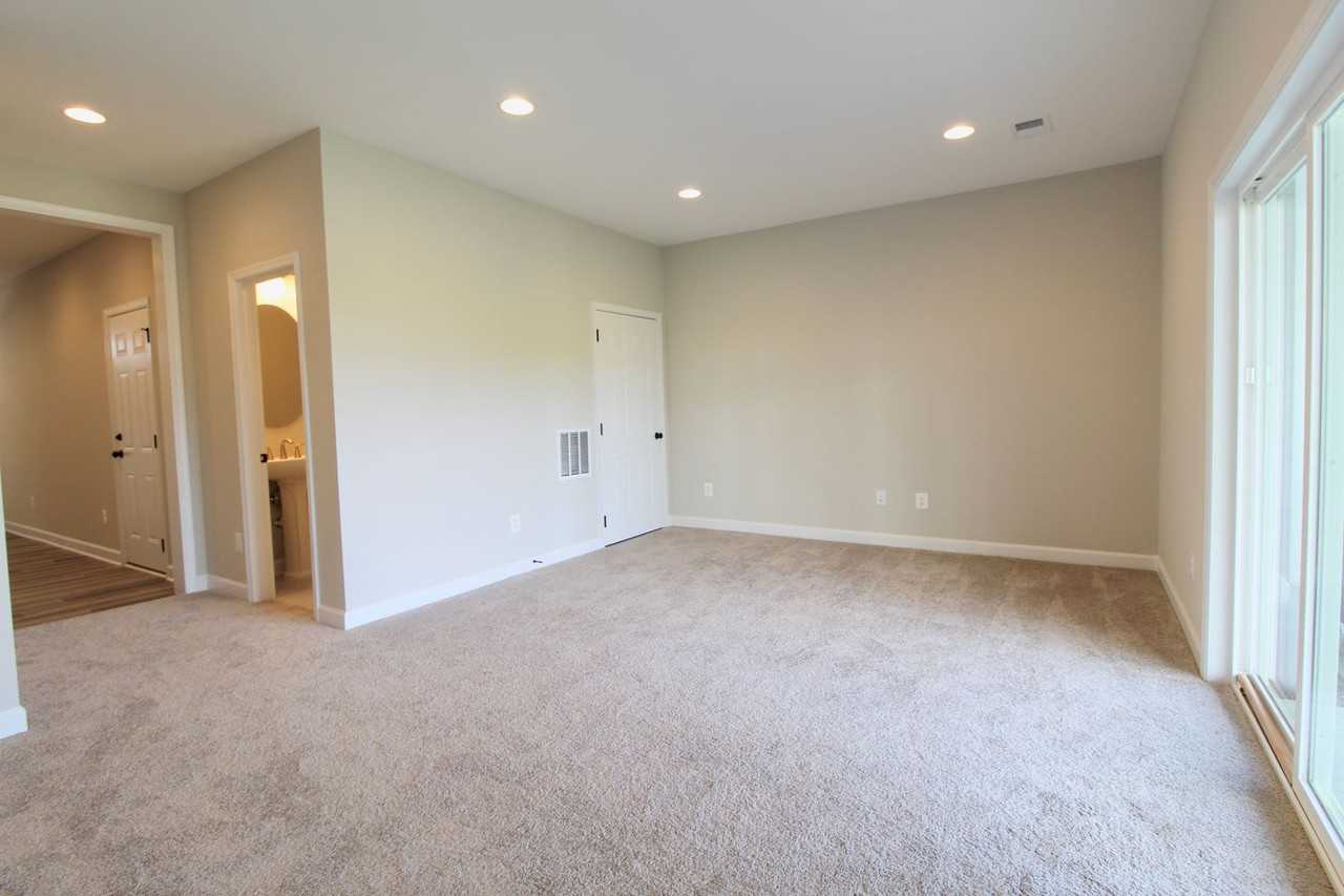 3424 Monterey Dr - Photo 5 of 39