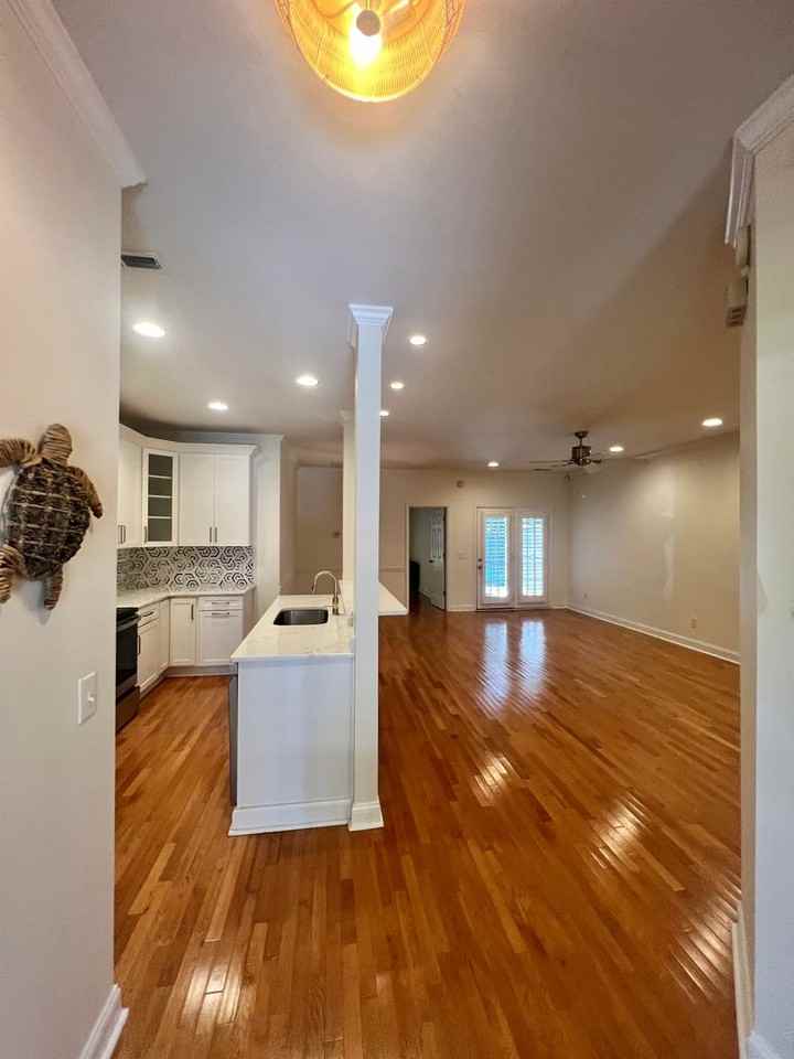 1600 Sturdivant Dr #51 - Photo 4 of 30