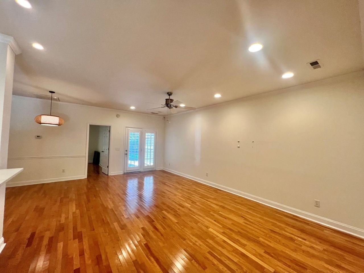 1600 Sturdivant Dr #51 - Photo 5 of 30