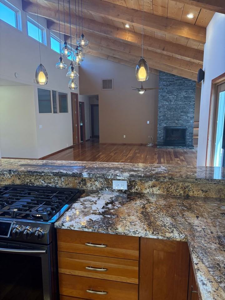 70 Moore Dr - Photo 4 of 25