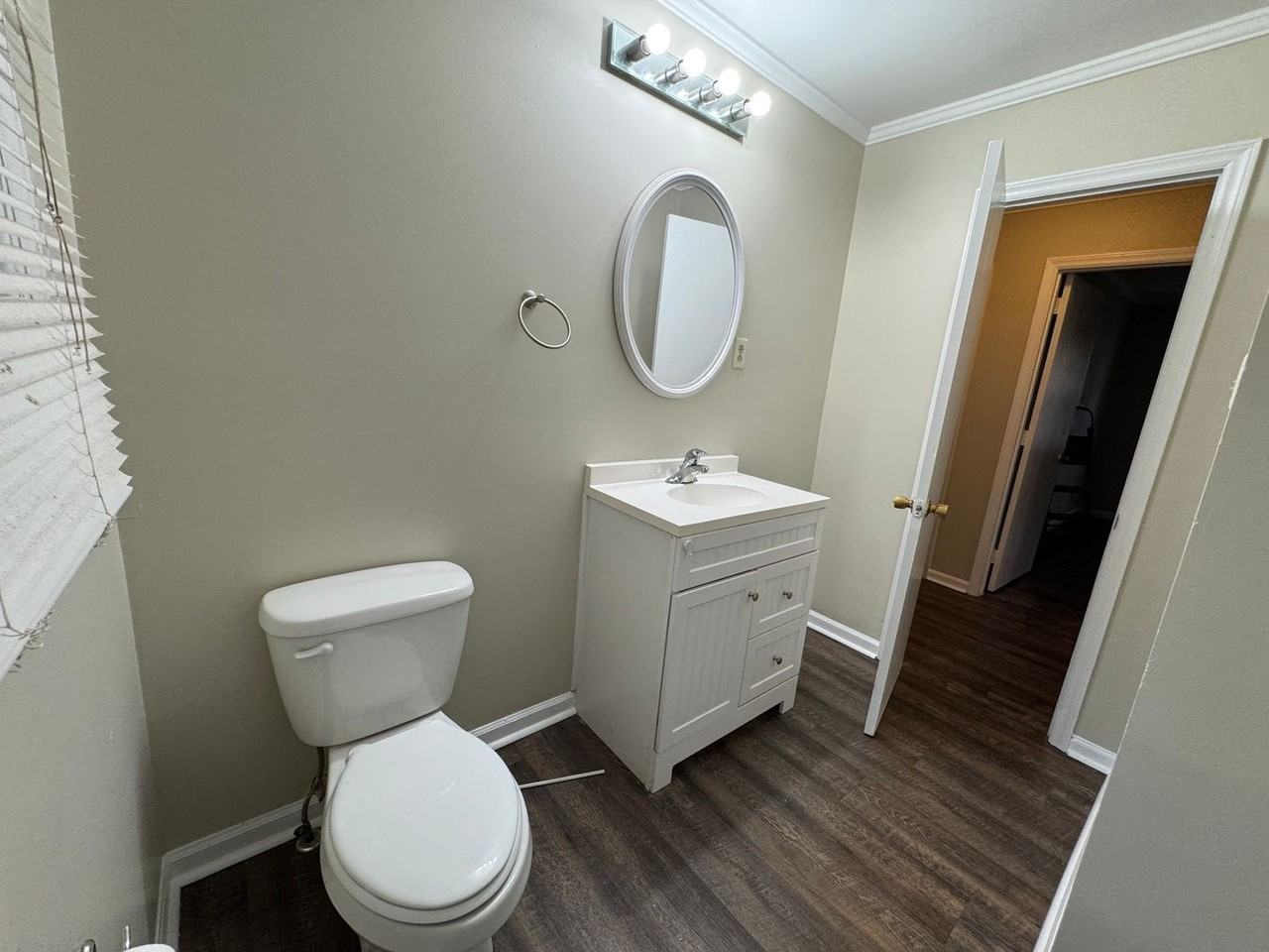 626 Tuckaseege Rd - Photo 6 of 14