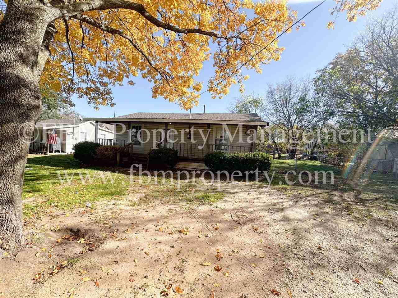 103 E Margurite Ln - Photo 2 of 18