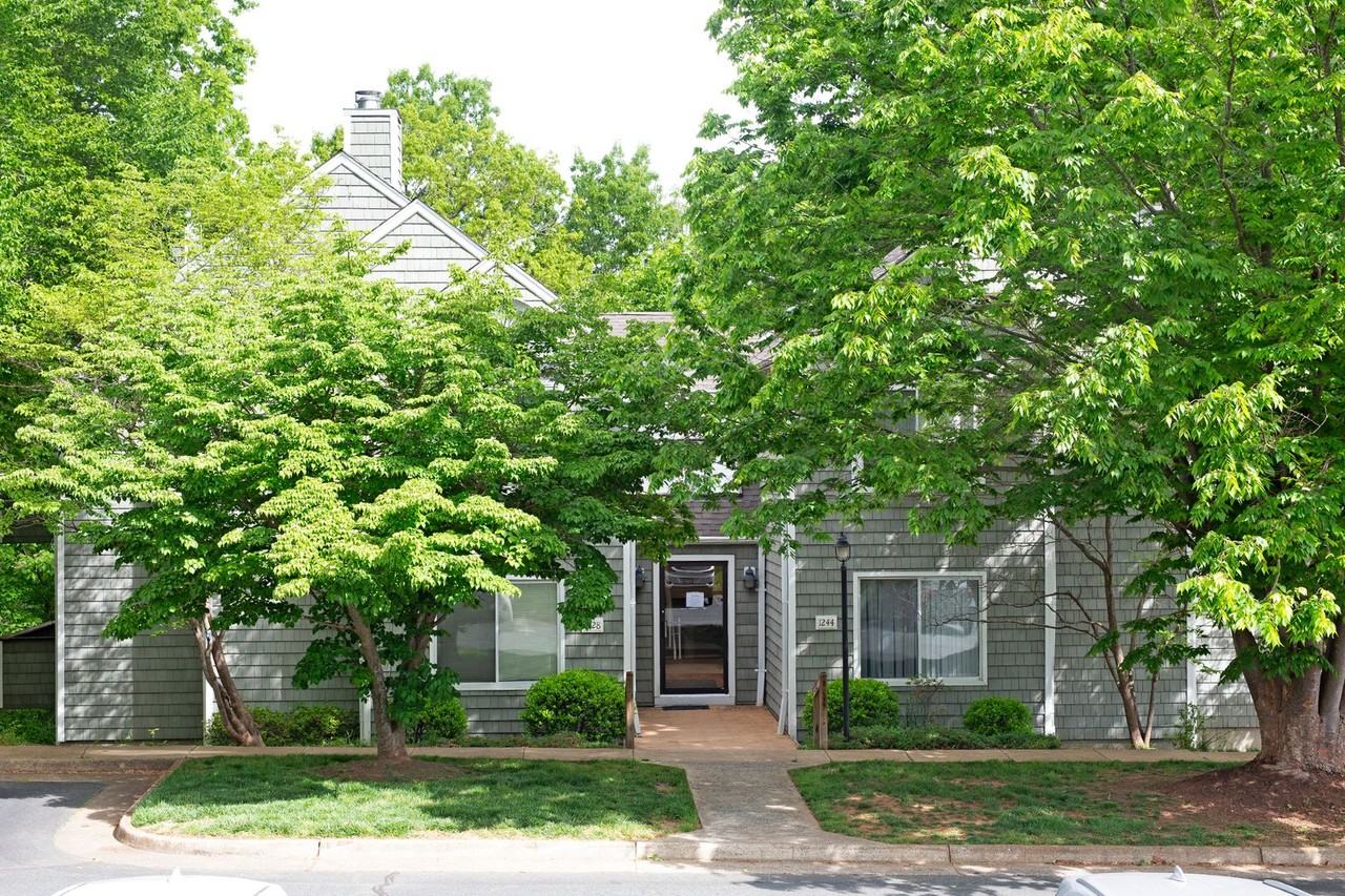 1230 Clifden Grn - Photo 3 of 19