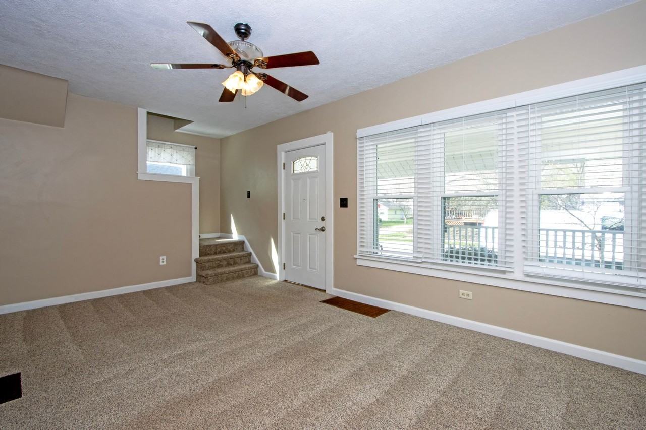 809 Gasche St - Photo 6 of 20
