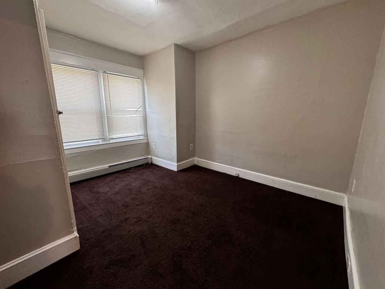 140 E 21st St - Photo 5 of 7