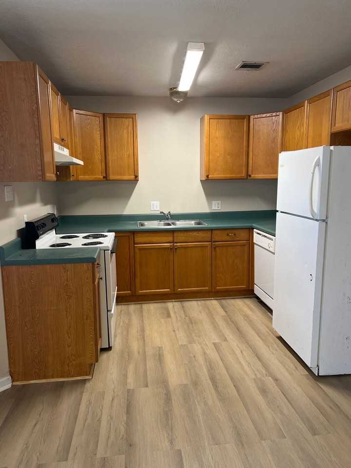 3803 Common St - Photo 3 of 11