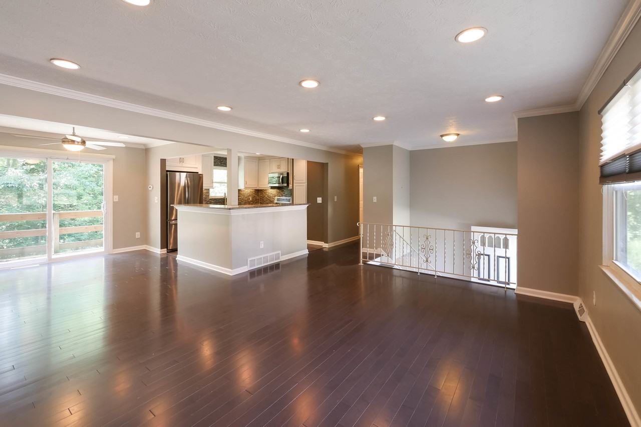 4762 Farnhurst Rd - Photo 2 of 33