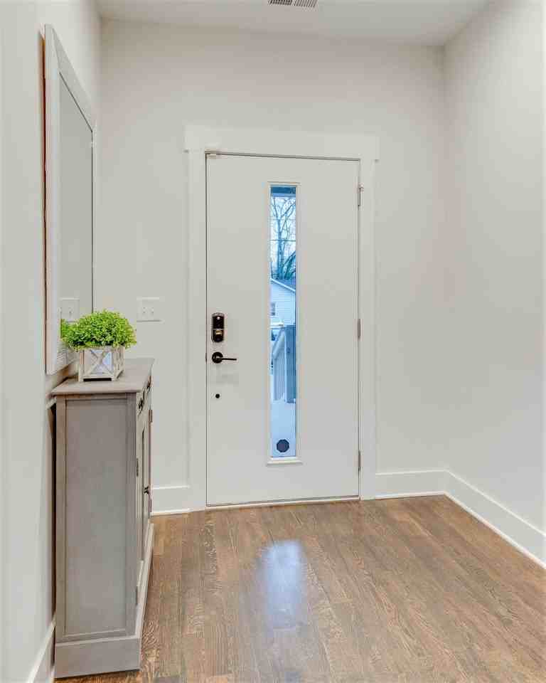 601 Ries Ave #B - Photo 3 of 24