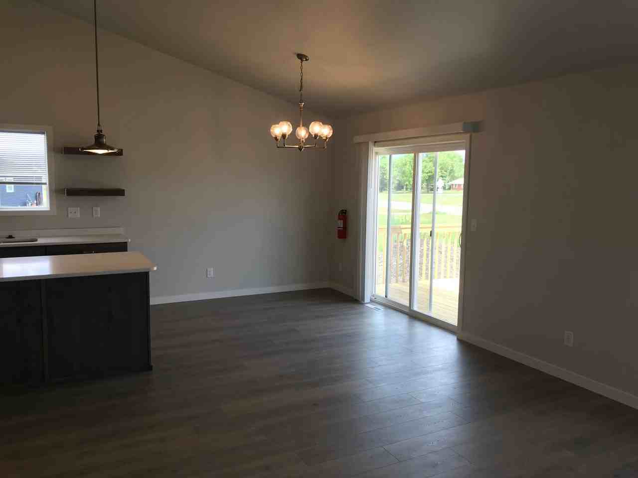 4522 13th St S - Photo 5 of 11