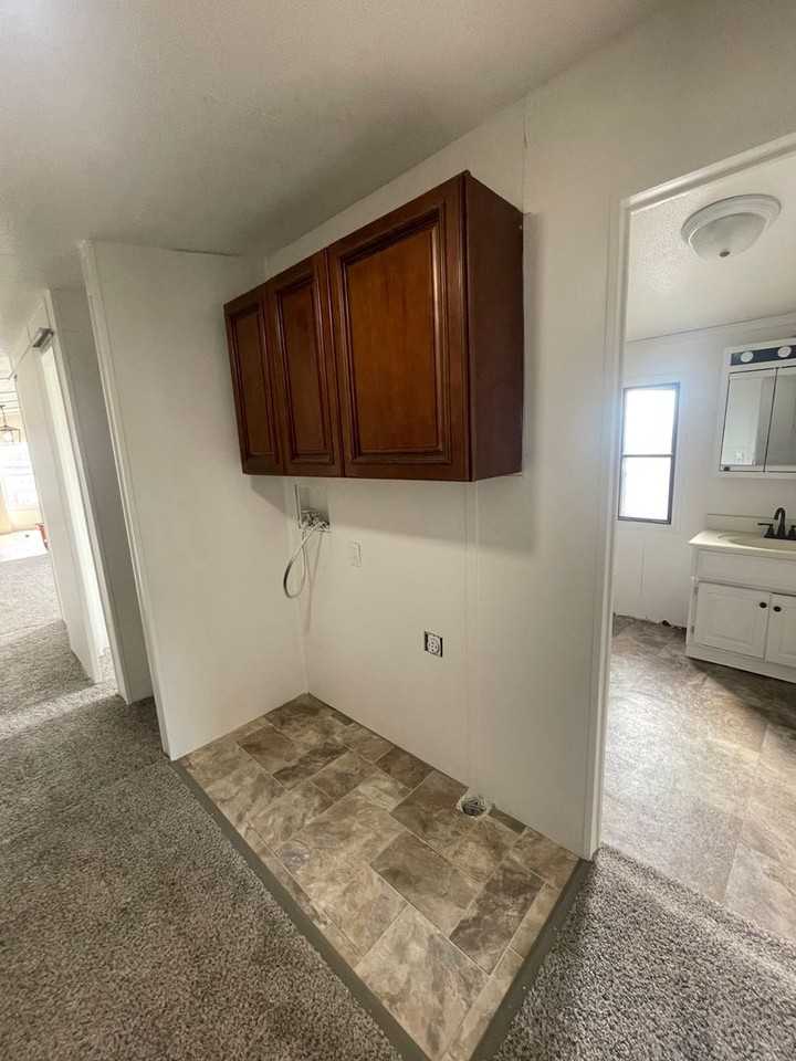 Summit Mobile Home Community - Photo 6 of 13