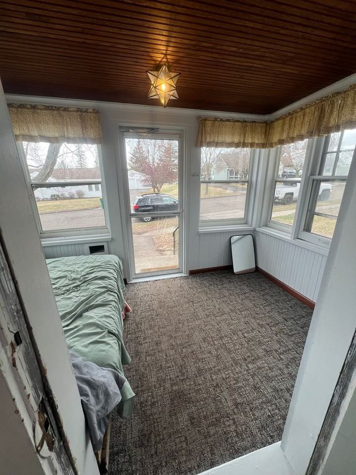 5025 Colorado St - Photo 2 of 36