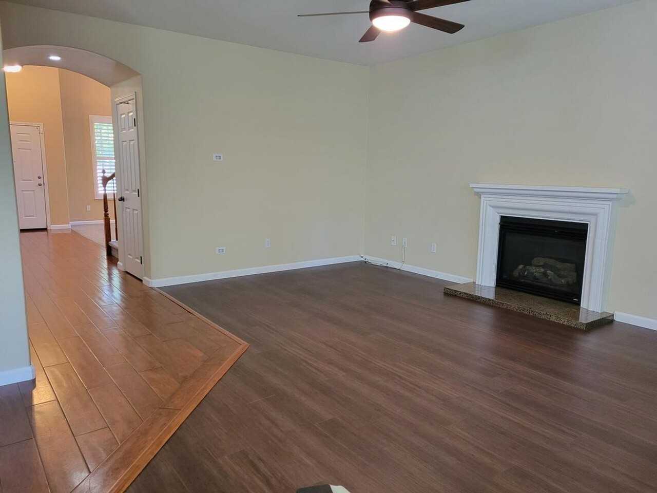 1940 Terracina Cir - Photo 4 of 29