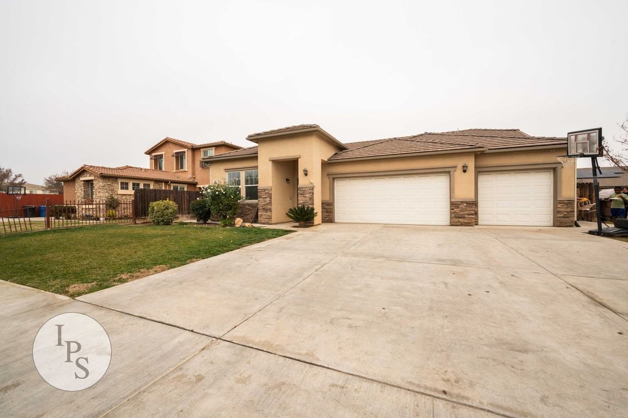 856 Reagan Ave - Photo 2 of 36