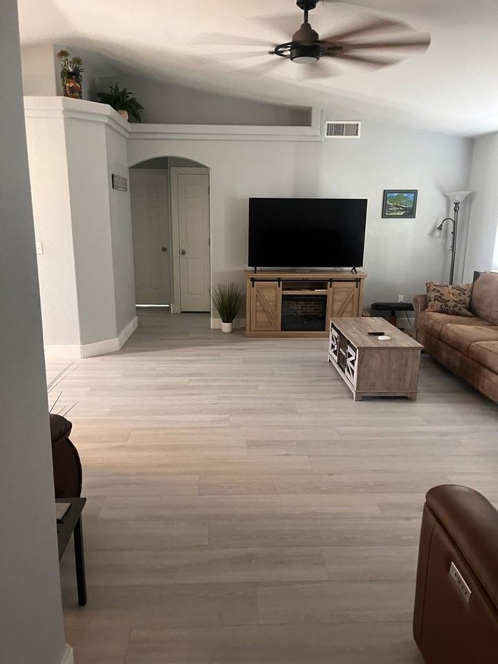 3073 Indian Head Dr - Photo 4 of 19