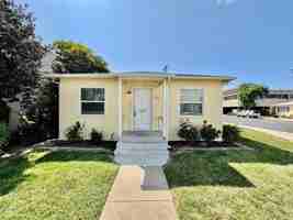 featured image of 100 Palm Court Dr