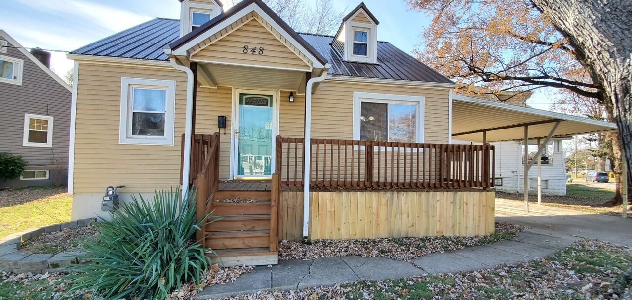 848 Reading Rd - Photo 4 of 50
