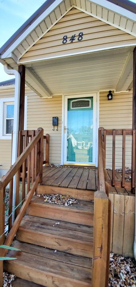 848 Reading Rd - Photo 5 of 50
