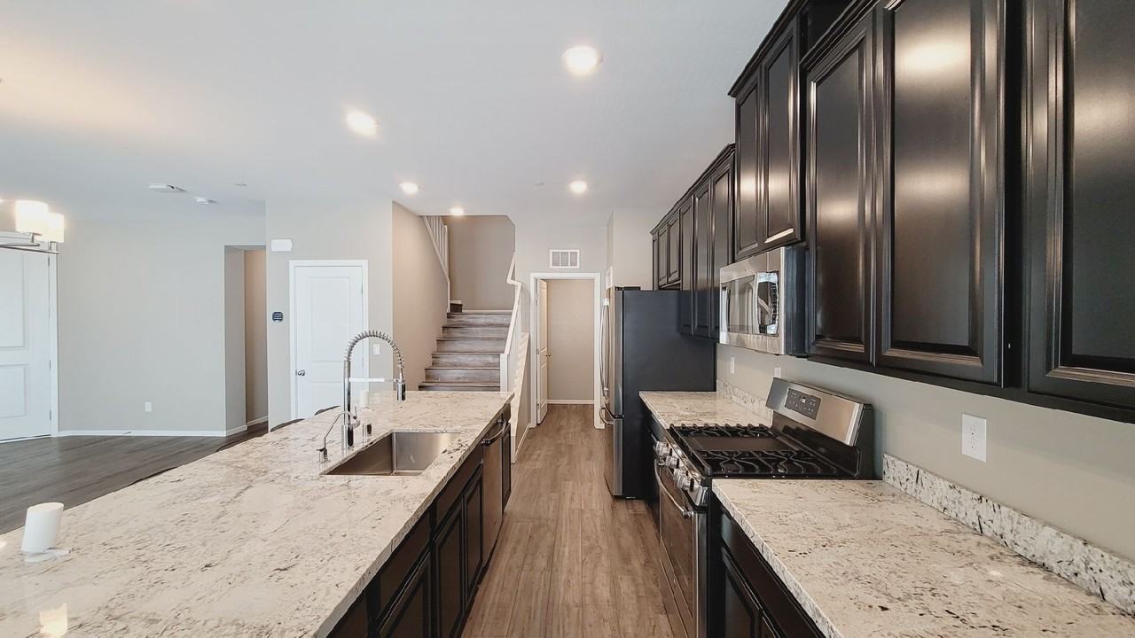 544 Teovani St #915 - Photo 5 of 29