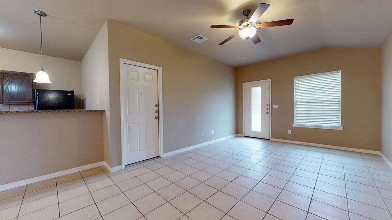 1707 Aztec Trce #A - Photo 7 of 18
