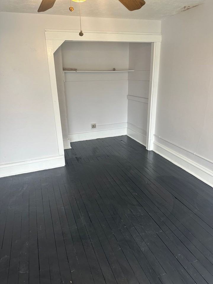 712 Ajax Way - Photo 5 of 13