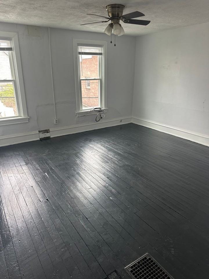 712 Ajax Way - Photo 7 of 13