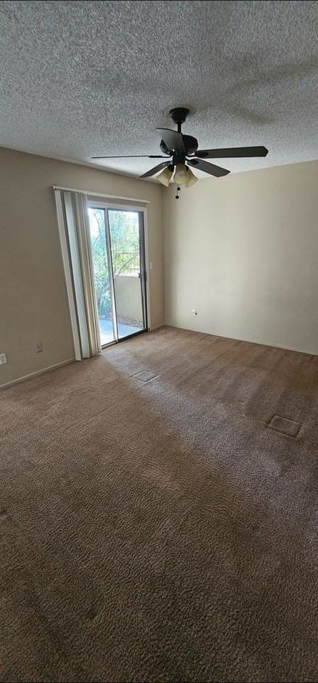 1925 N Scovel St - Photo 3 of 36