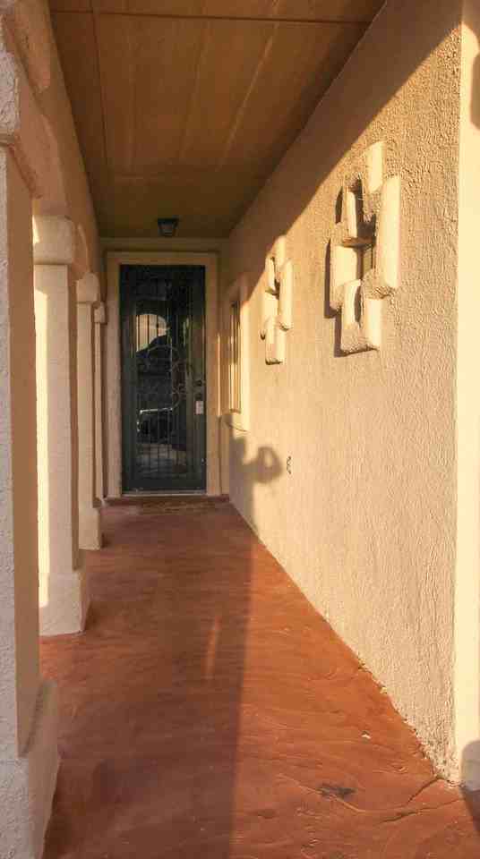 2216 Amber Point Pl - Photo 3 of 17