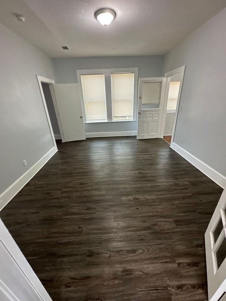324 Nixon St - Photo 6 of 28