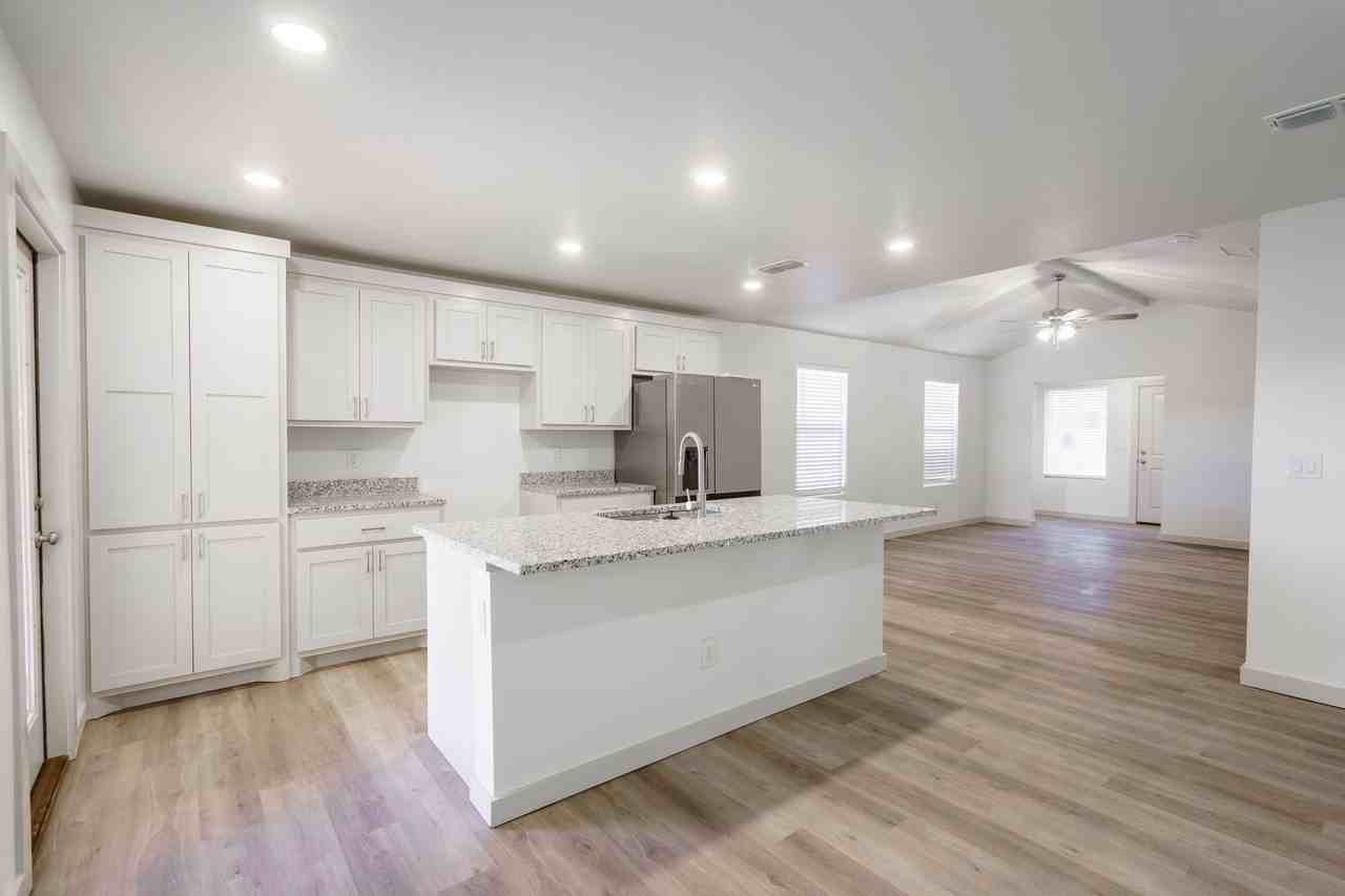 8011 Date Ave - Photo 2 of 4